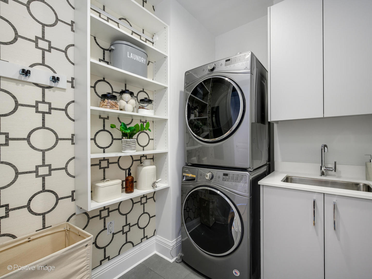 451 E Grand Avenue Unit: 4602