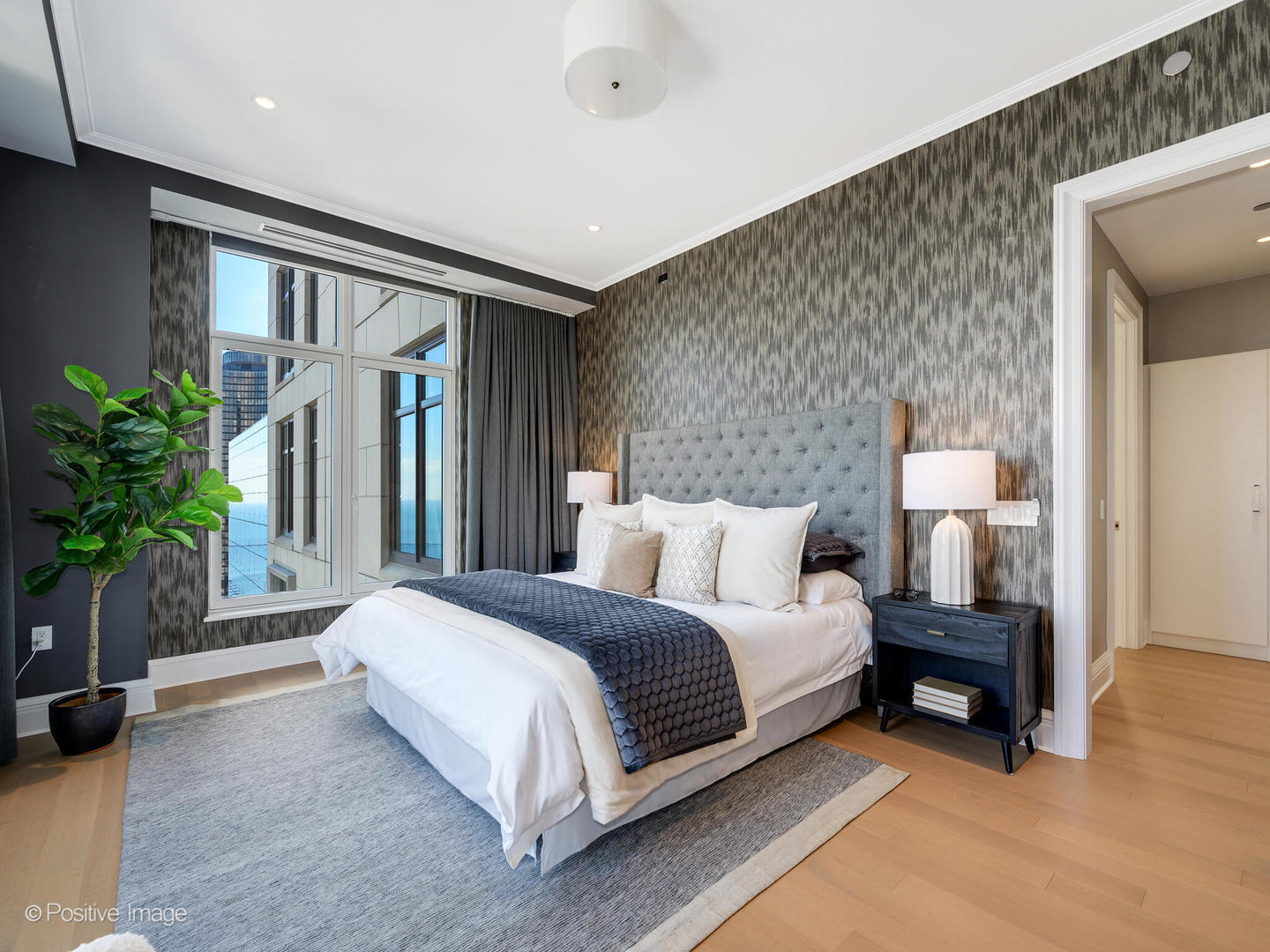 451 E Grand Avenue Unit: 4602