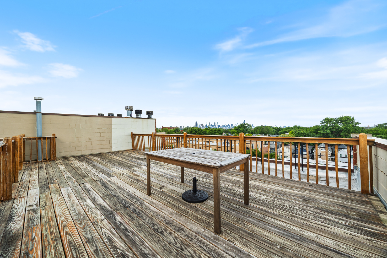 1740 W BELMONT Avenue Unit: 1R
