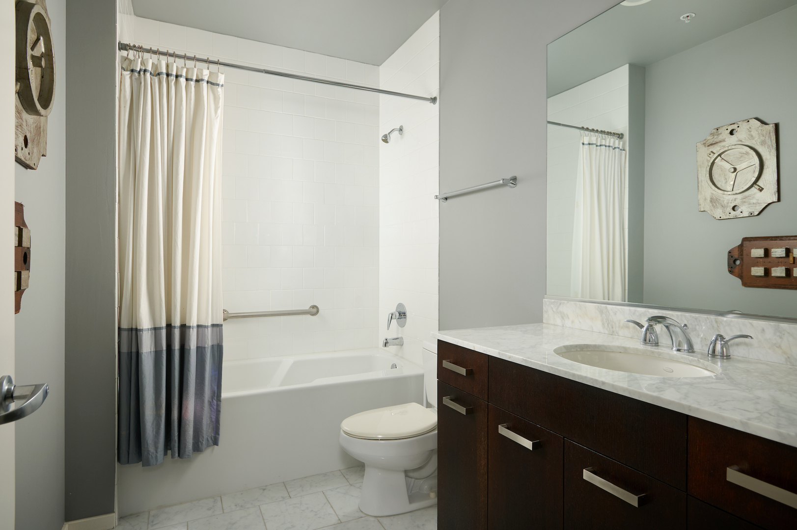 240 E Illinois Street Unit: 3001
