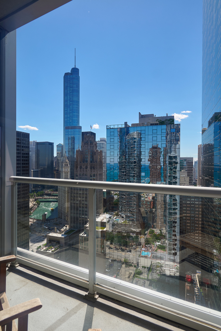 240 E Illinois Street Unit: 3001