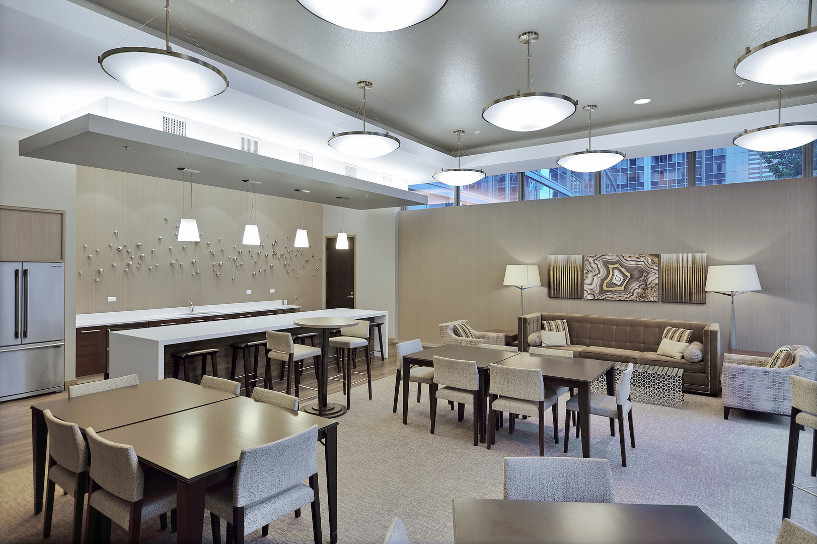 240 E Illinois Street Unit: 3001