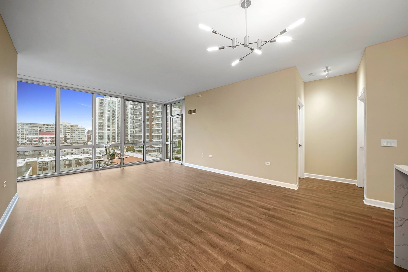 1629 S Prairie Avenue Unit: 809