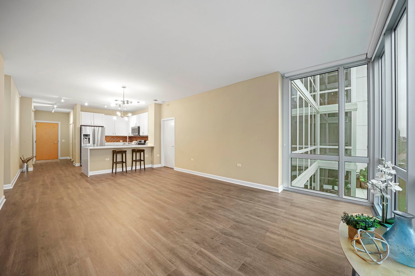 1629 S Prairie Avenue Unit: 809