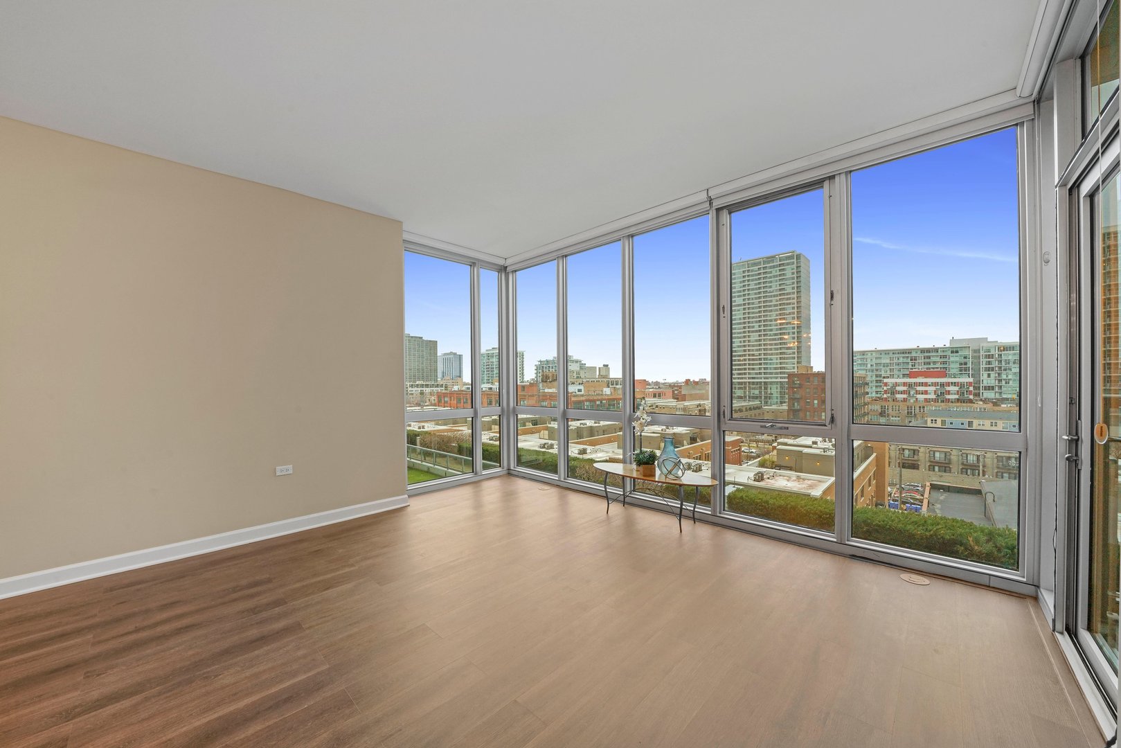 1629 S Prairie Avenue Unit: 809
