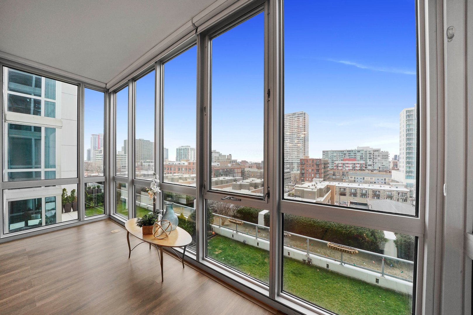 1629 S Prairie Avenue Unit: 809