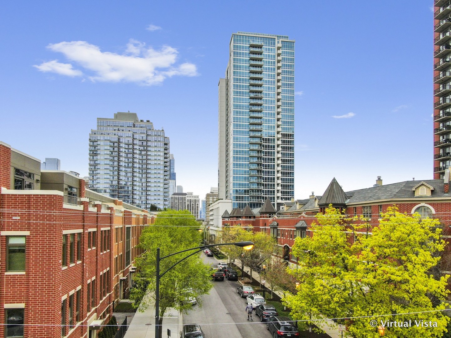 1629 S Prairie Avenue Unit: 809