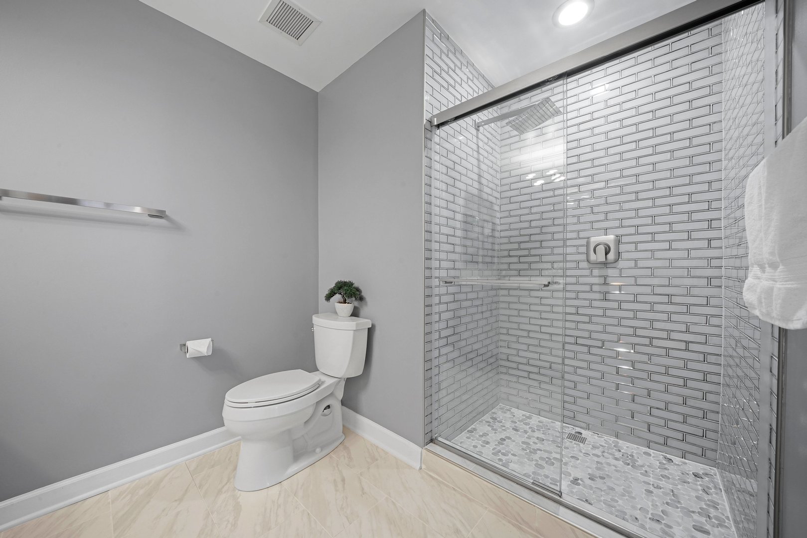 1629 S Prairie Avenue Unit: 809