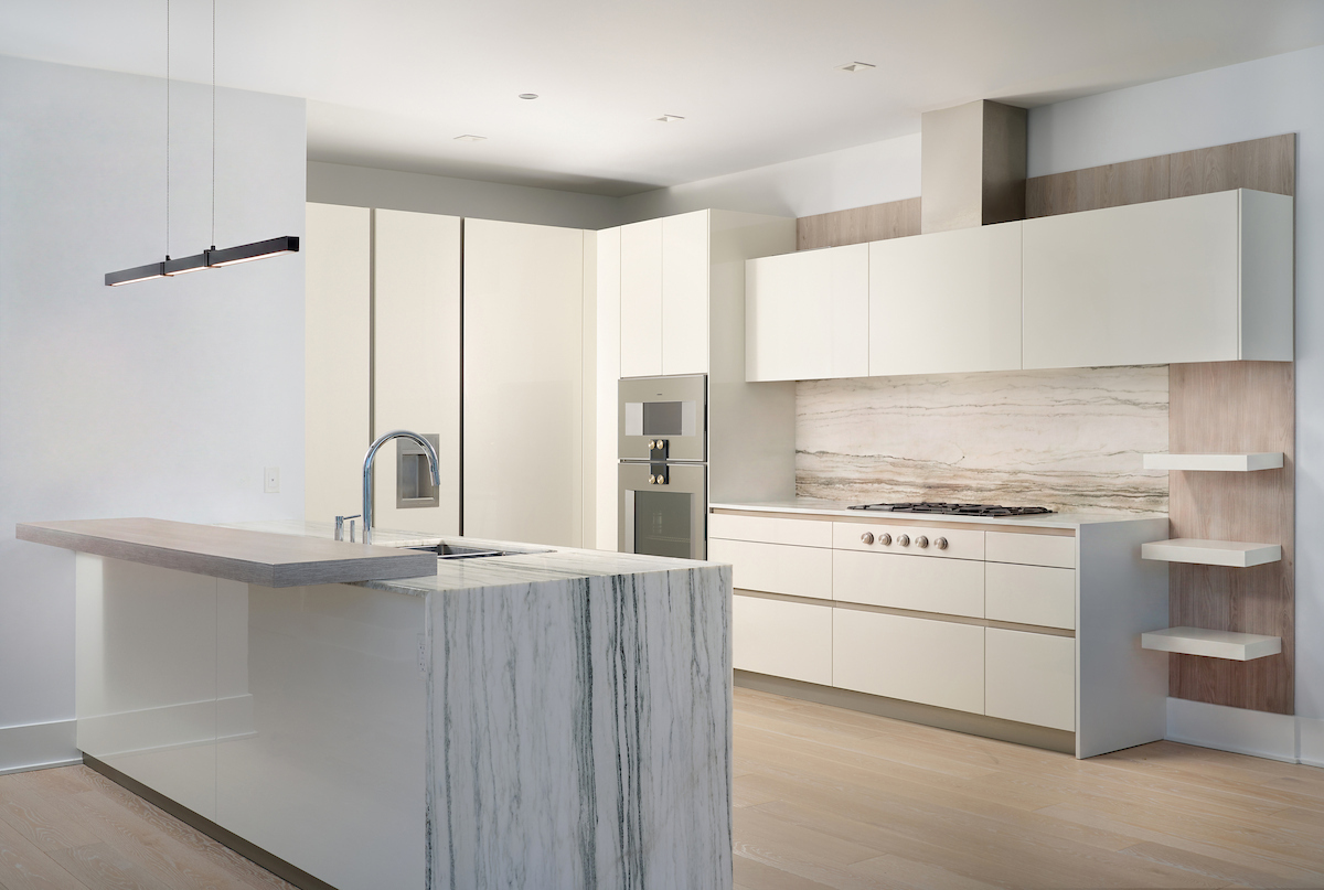 363 E Wacker Drive Unit: 3404