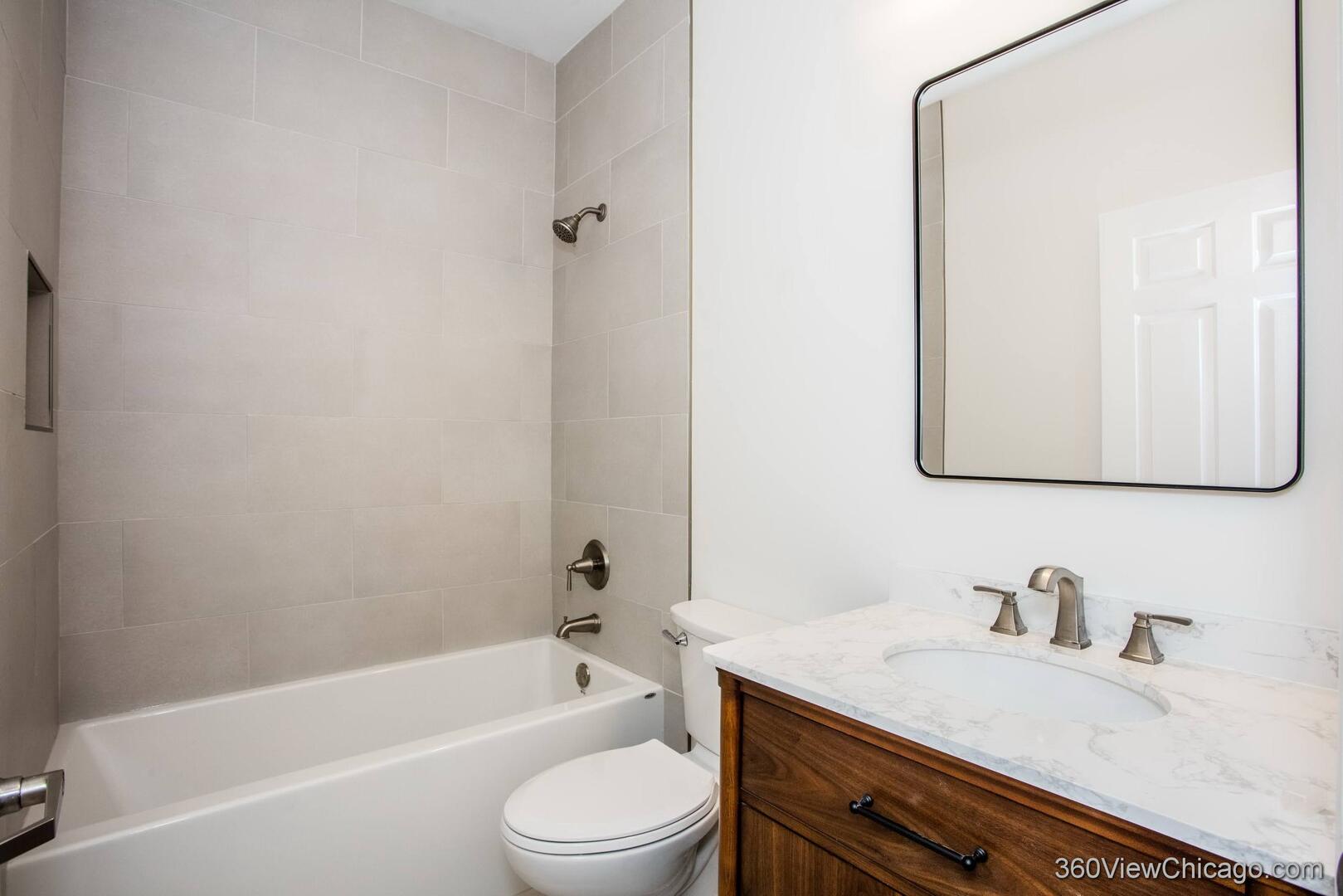 1830 S Calumet Avenue Unit: A