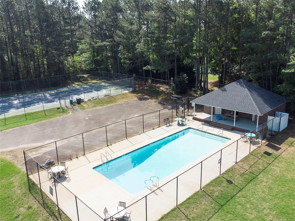 426 Grove Pointe Court