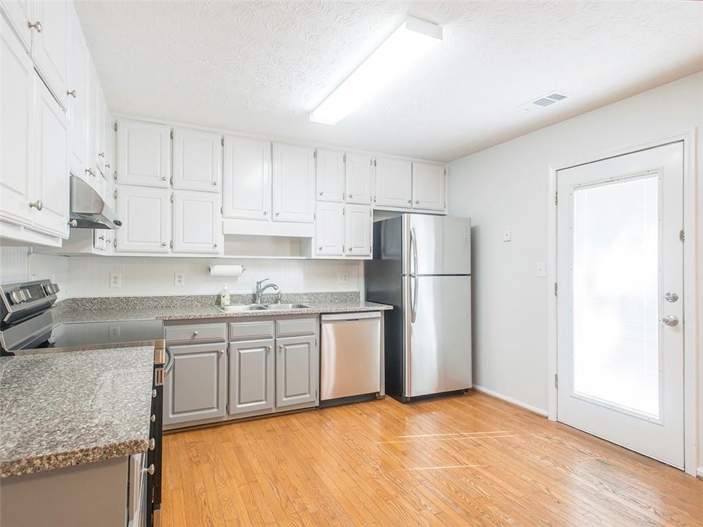 426 Grove Pointe Court