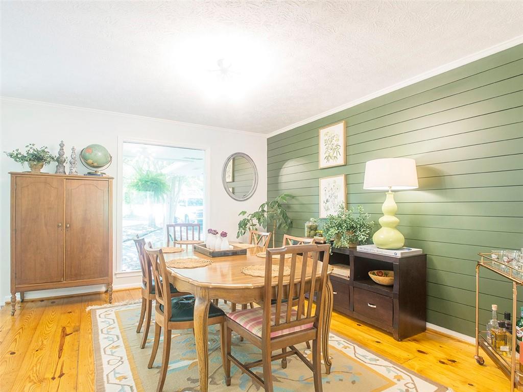 1417 Rainbow Circle