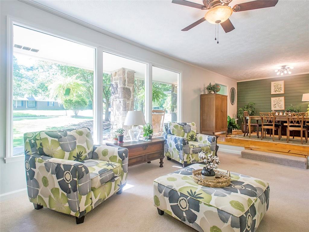 1417 Rainbow Circle
