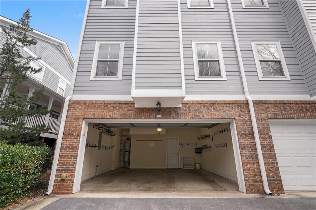 264 Carlyle Park Drive NE