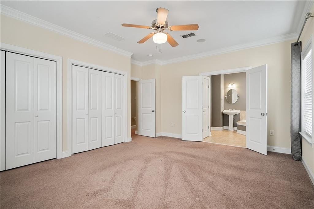 264 Carlyle Park Drive NE