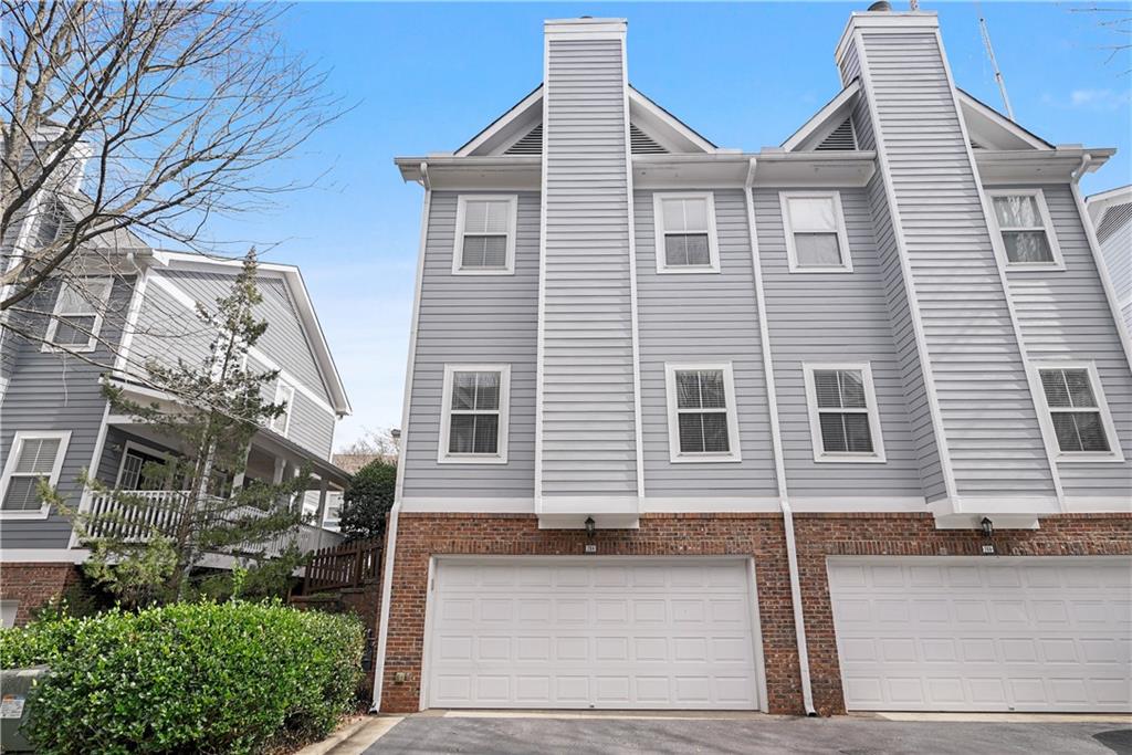 264 Carlyle Park Drive NE