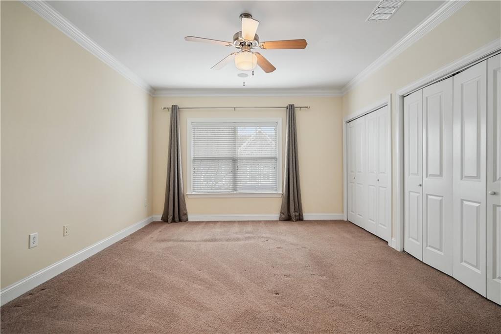 264 Carlyle Park Drive NE