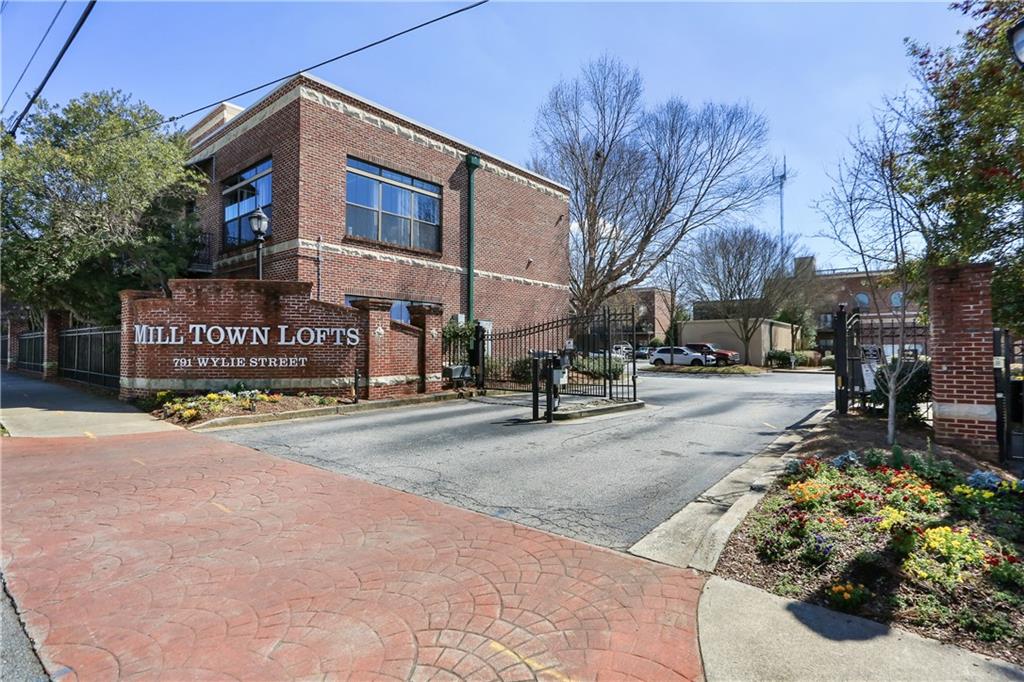 791 Wylie Street SE Unit: 1103