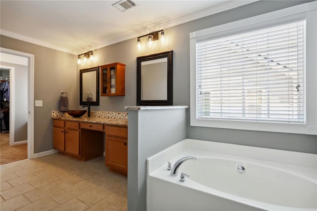 483 Highlands Loop
