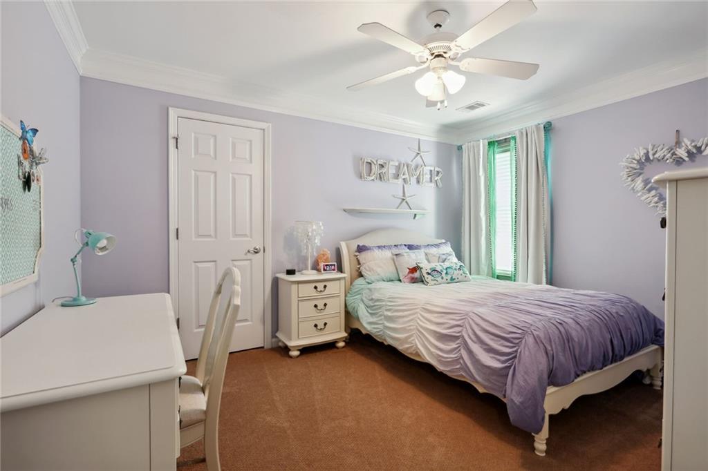 483 Highlands Loop