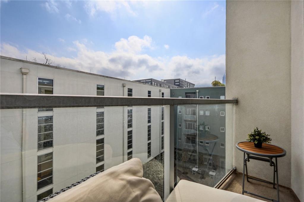 620 Glen Iris Drive NE Unit: 520
