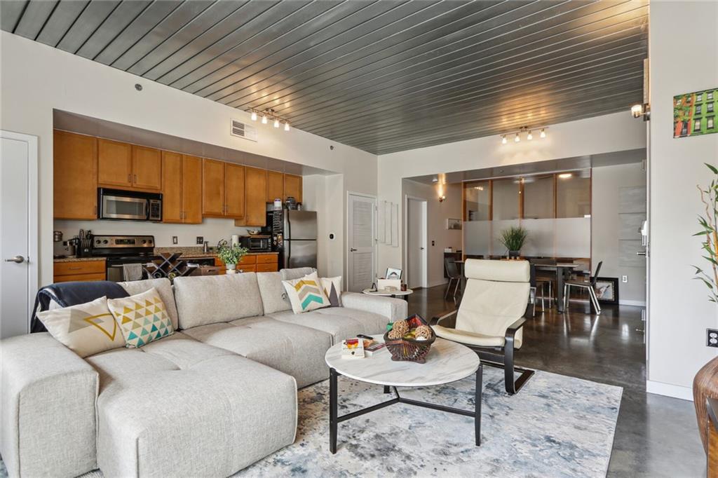 620 Glen Iris Drive NE Unit: 520