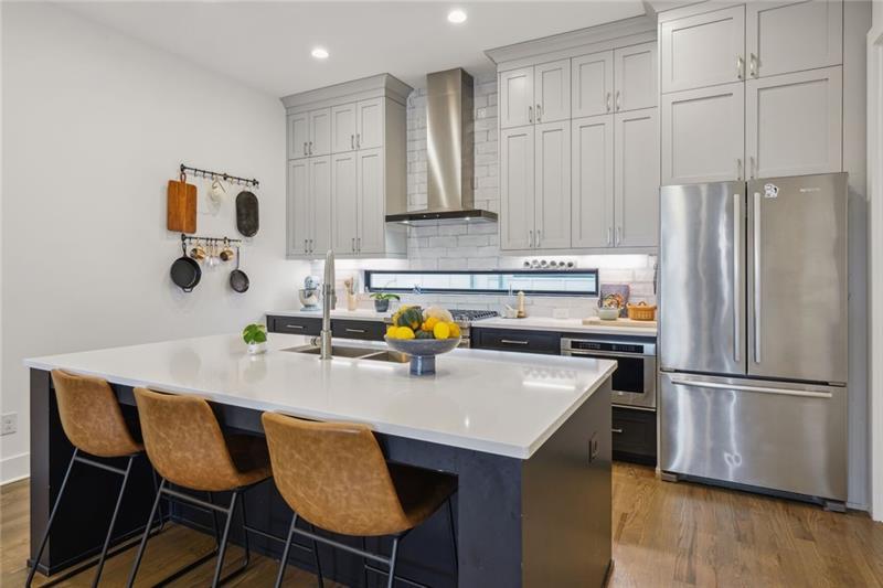 550 N Highland Avenue NE Unit 4
