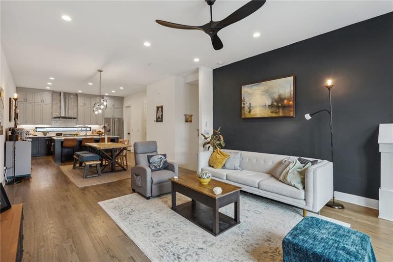 550 N Highland Avenue NE Unit 4
