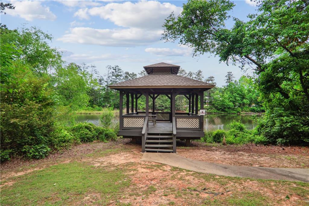 4015 Lake Pointe Circle