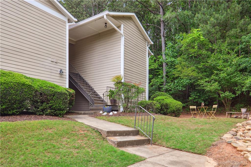 4015 Lake Pointe Circle