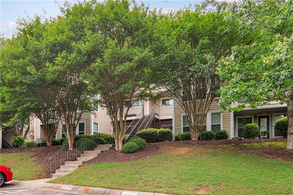 4015 Lake Pointe Circle
