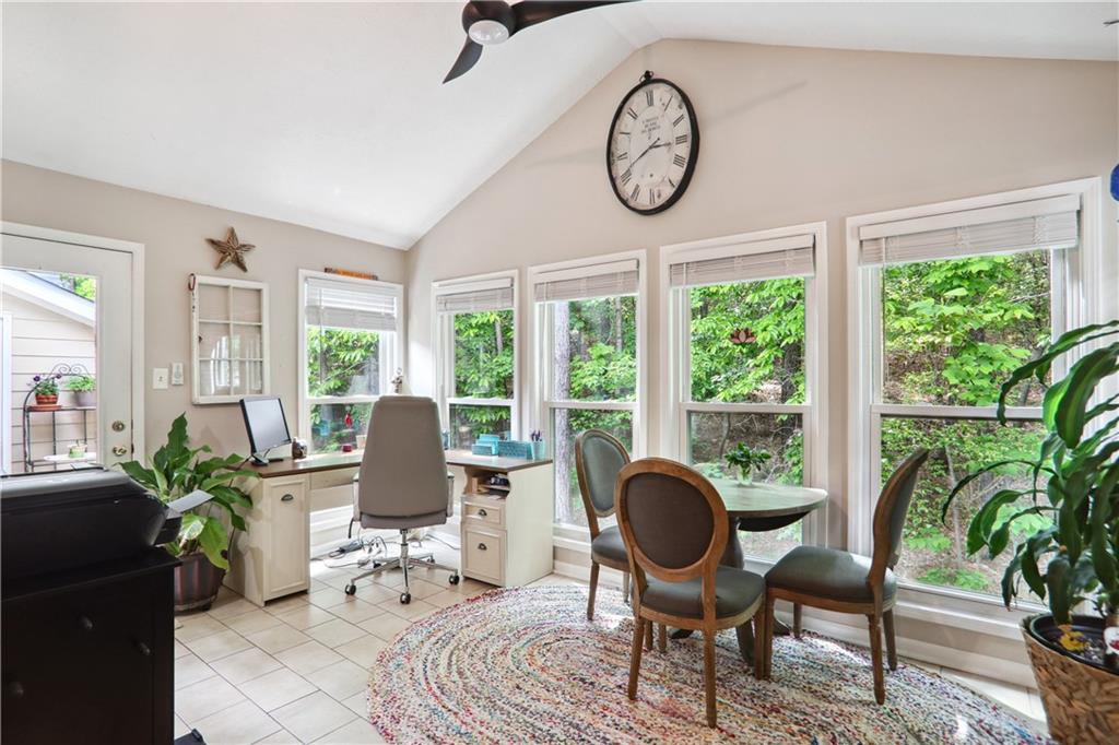 4015 Lake Pointe Circle