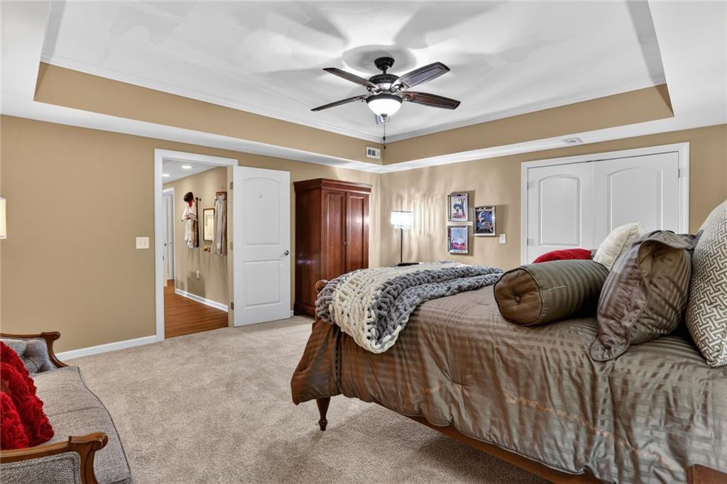 7435 Kingfisher Lane