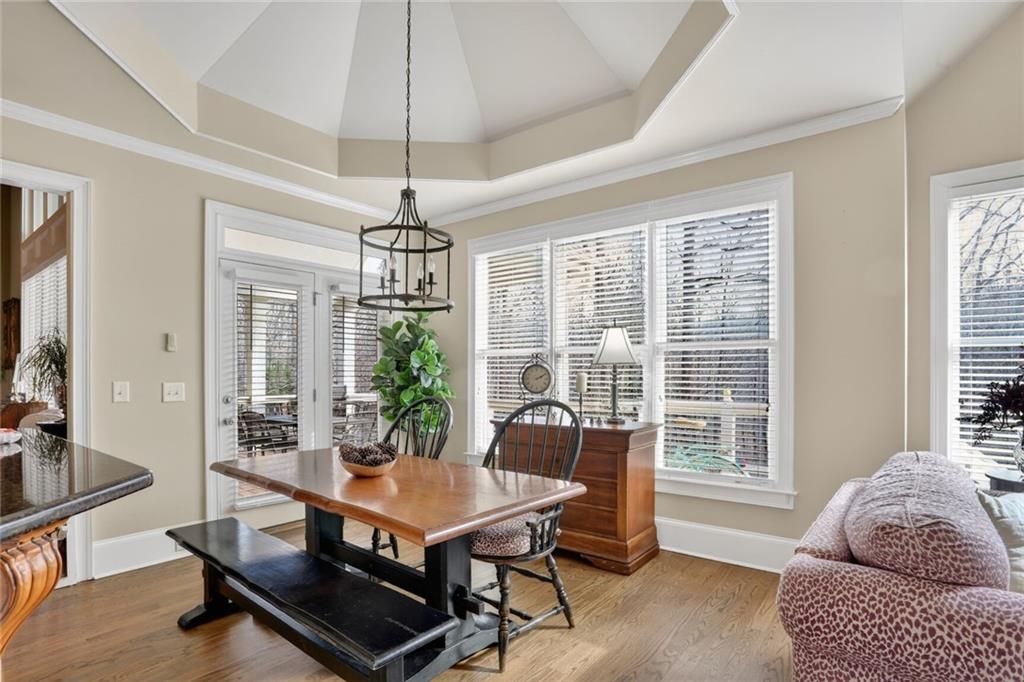 7435 Kingfisher Lane