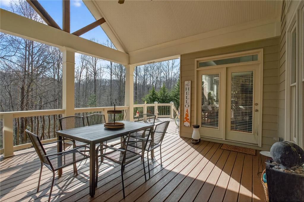 7435 Kingfisher Lane