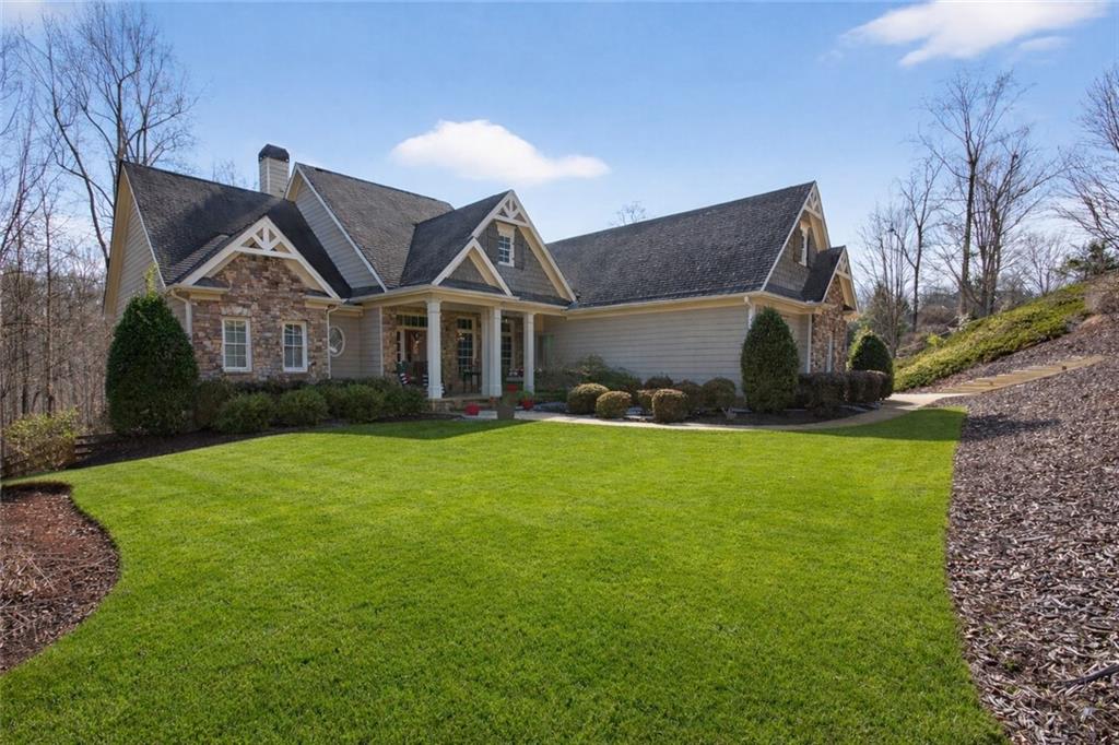 7435 Kingfisher Lane