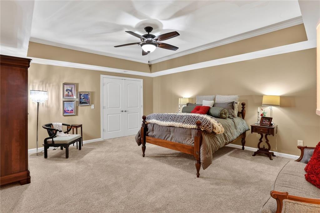 7435 Kingfisher Lane