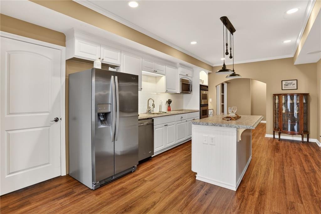 7435 Kingfisher Lane