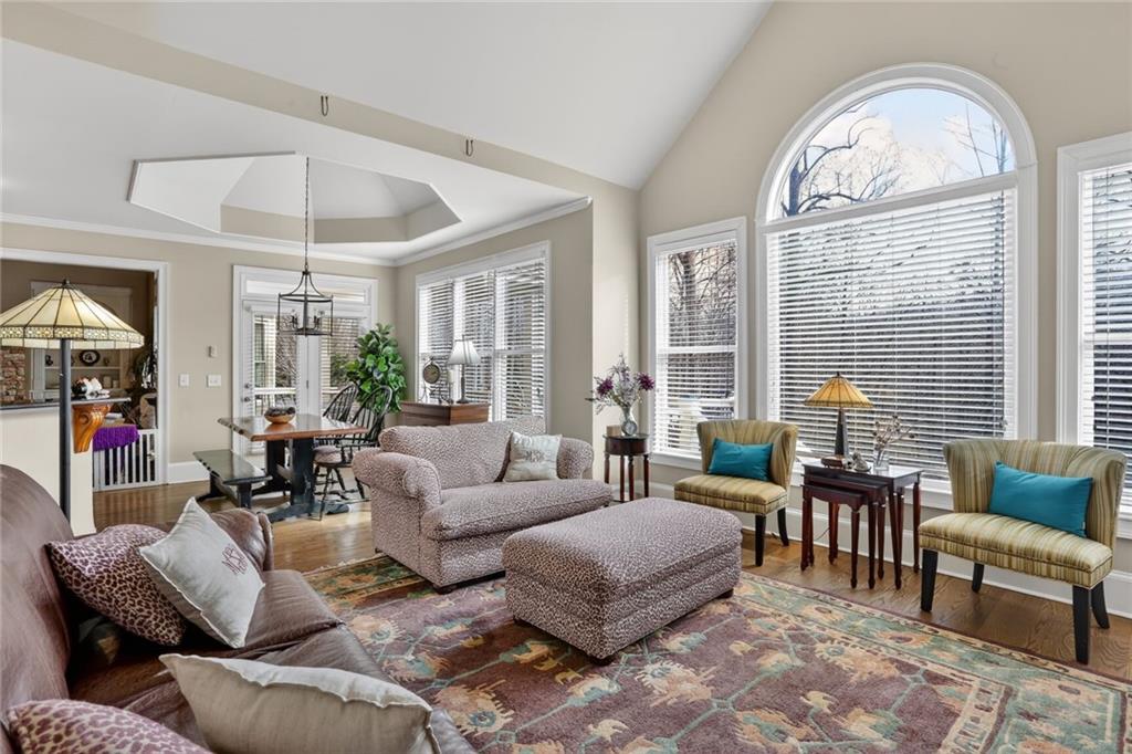 7435 Kingfisher Lane