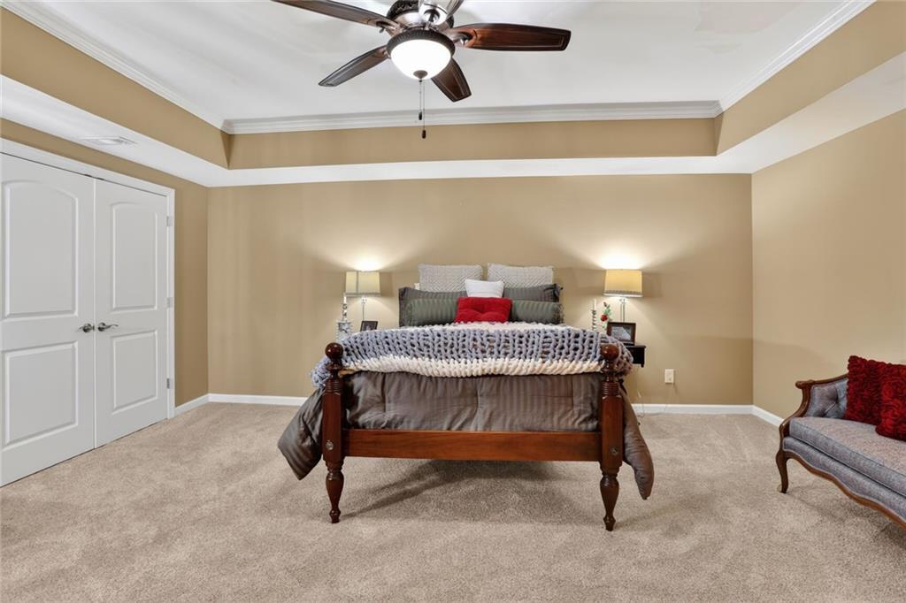 7435 Kingfisher Lane