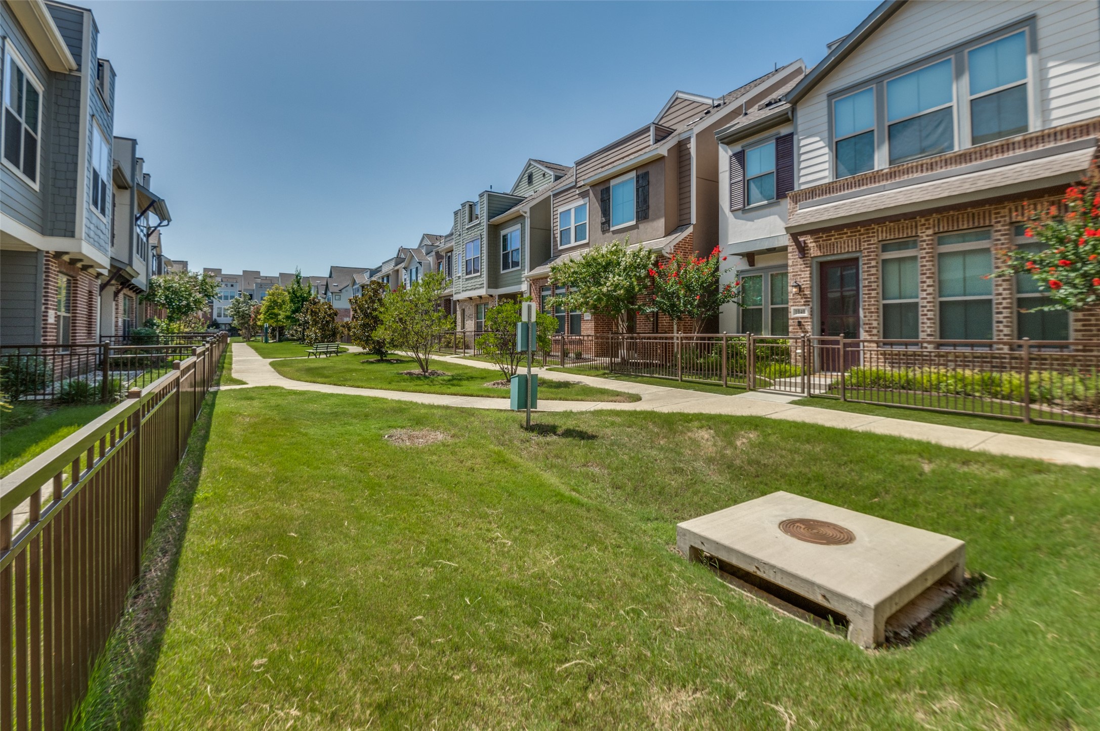 1044 Manacor Lane