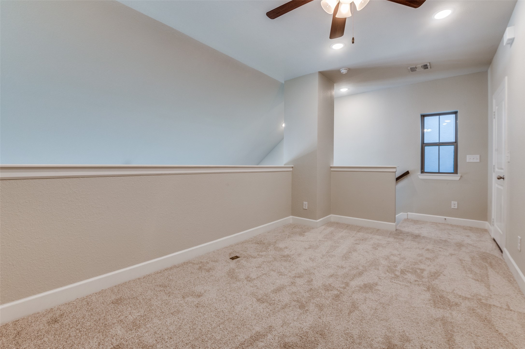 1044 Manacor Lane