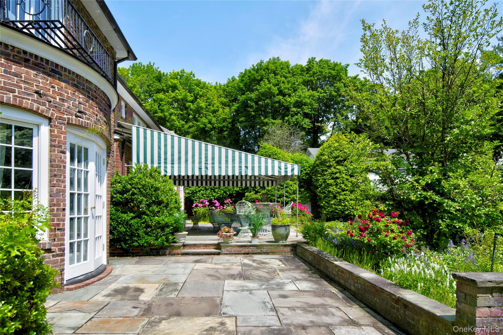 9 Meadow Spring Lane