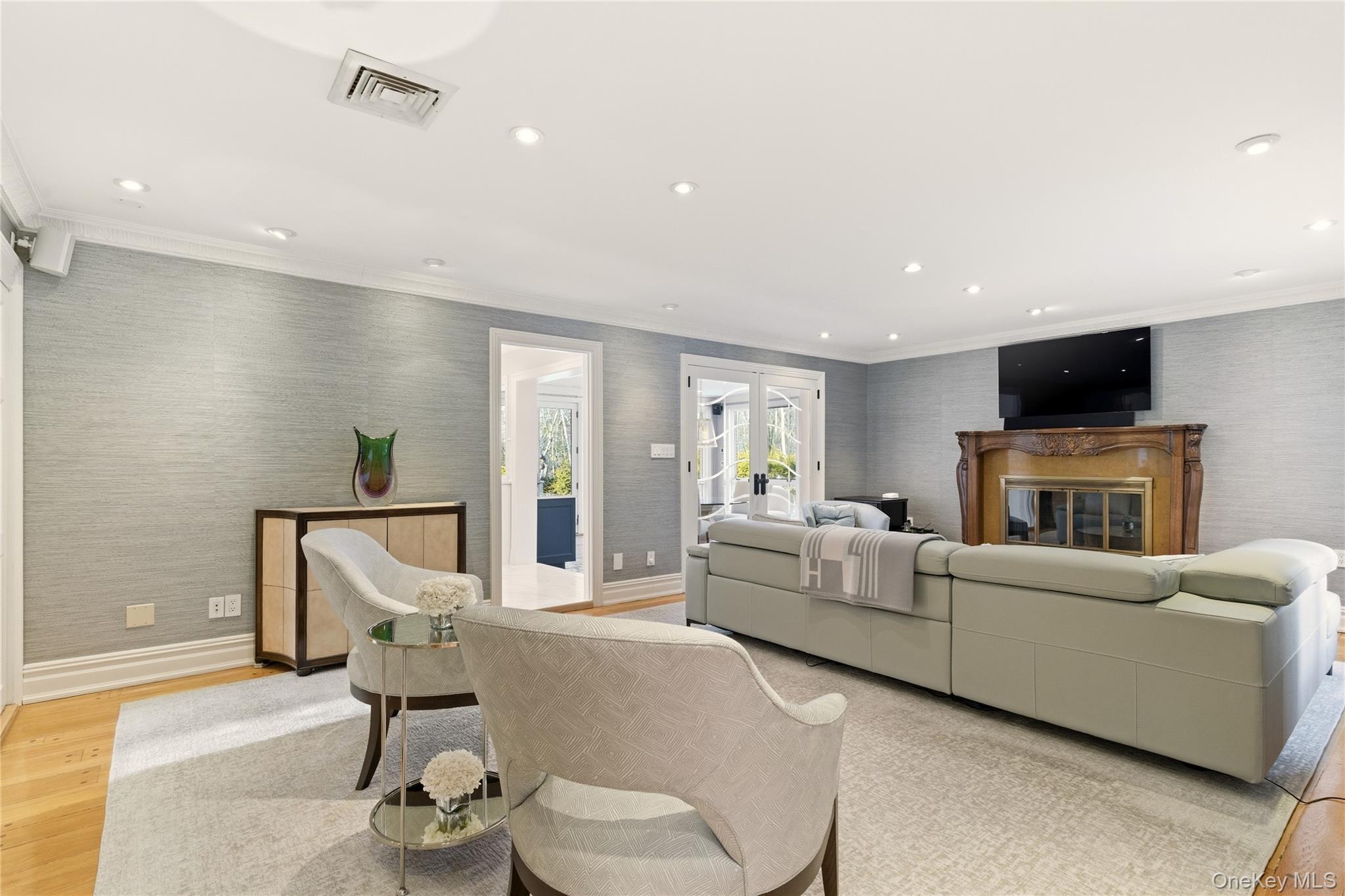 8 Brookville Lane Lane