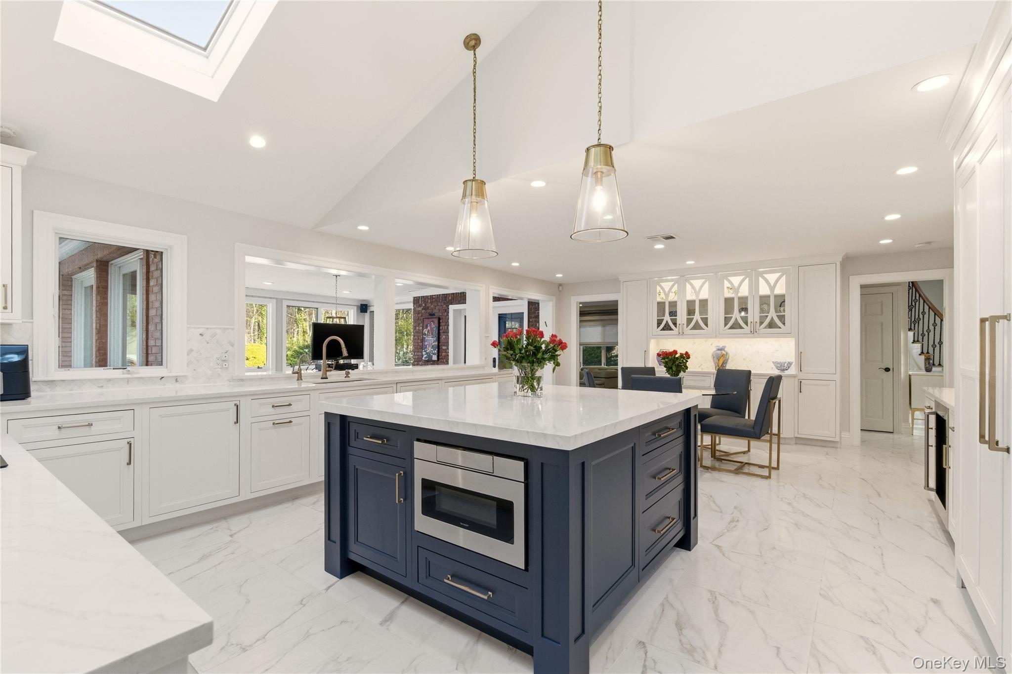 8 Brookville Lane Lane