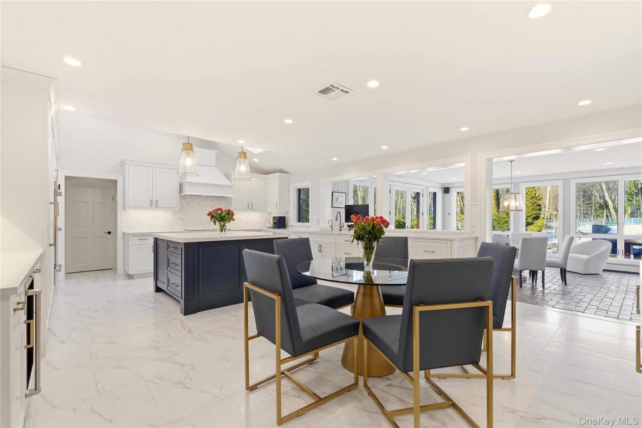 8 Brookville Lane Lane