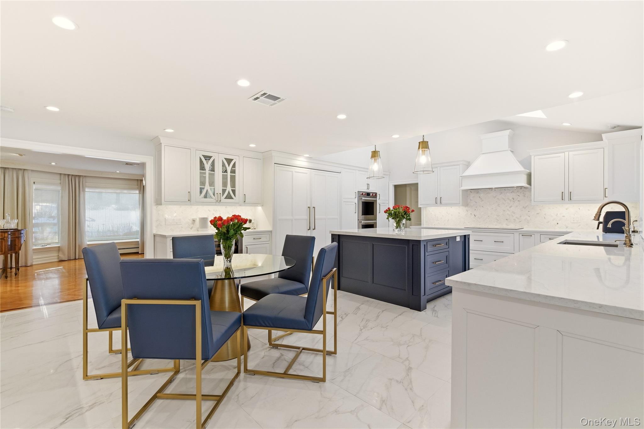 8 Brookville Lane Lane