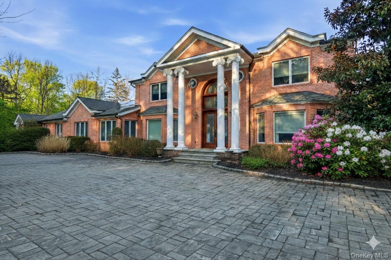 8 Brookville Lane Lane