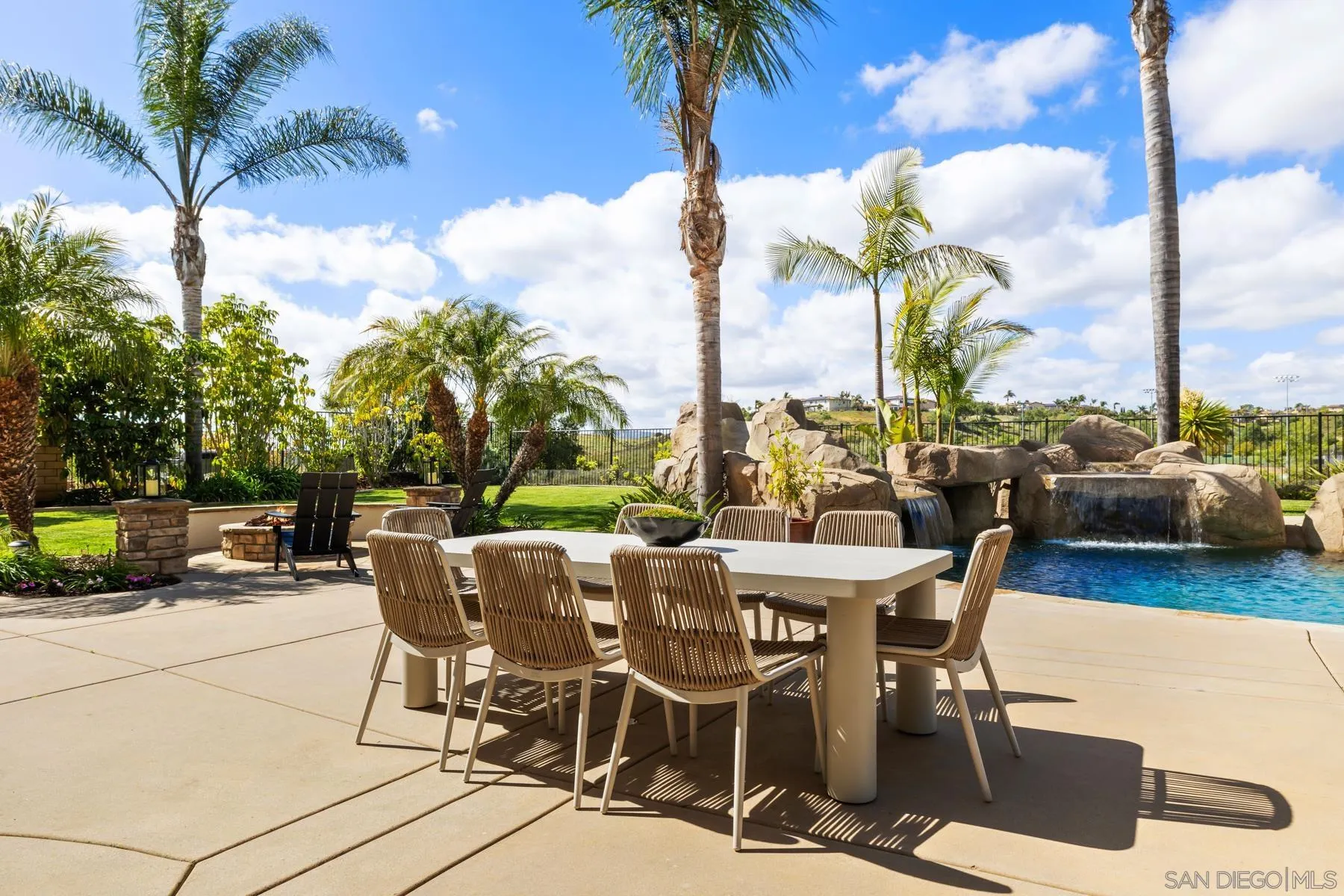 10263 Winecreek Ct